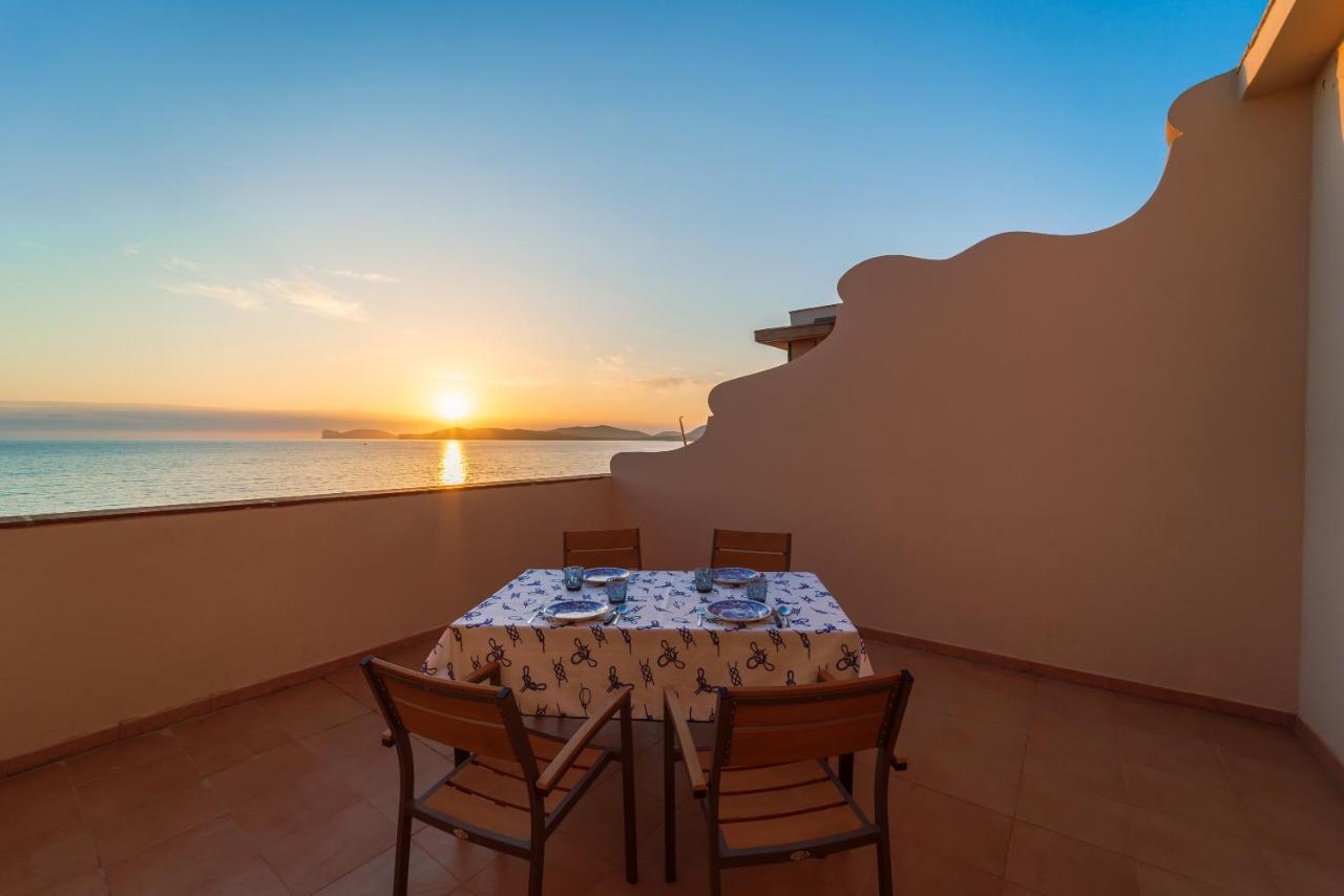Sea Front Terrace Marco Polo Apartment Alghero Bagian luar foto
