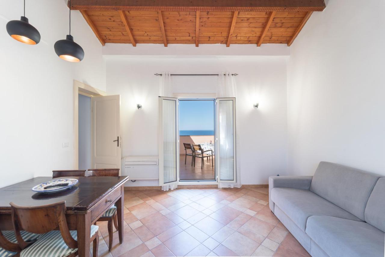 Sea Front Terrace Marco Polo Apartment Alghero Bagian luar foto